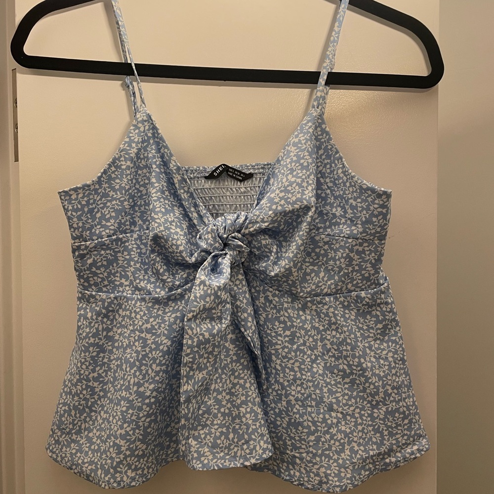 Babydoll tank with tie detail XS